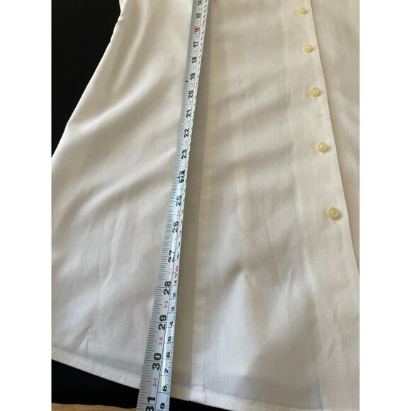 ~ Coldwater Creek L 14 Blouse White No Iron Lg Shirt Button Pleated V-neck Tunic - Picture 6 of 8